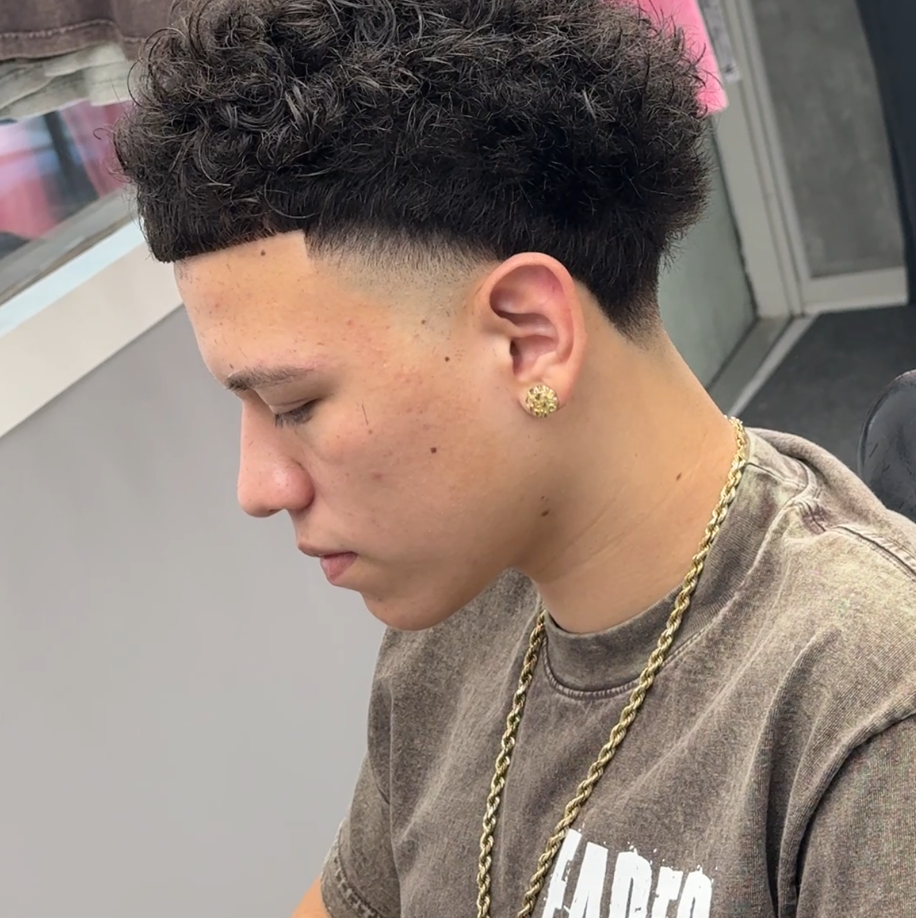 FADED DEPT. HAIRCUT AND T-SHIRT